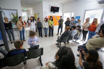 Quilmes: Entregan nuevas prótesis dentales a vecinos de la ribera