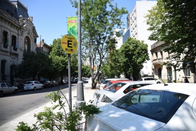 La Plata: hoy no se cobra el estacionamiento medido por el Día del Empleado de Comercio