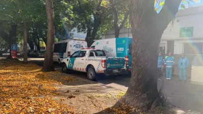 Desalojaron una casa en el centro de La Plata ocupada por una familia