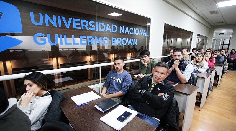 Universidad Guillermo Brown: Aprueban un crédito del Banco Provincia para ampliar la casa de estudios