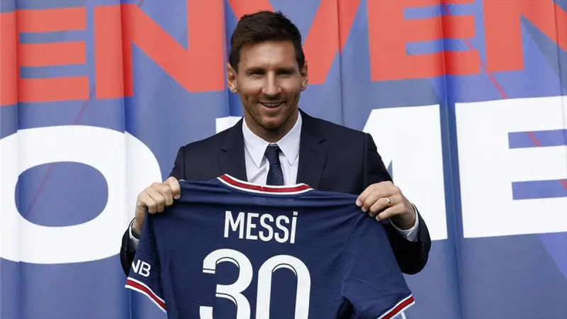 ¡Está todo mal! El PSG dejó de vender la camiseta de Messi