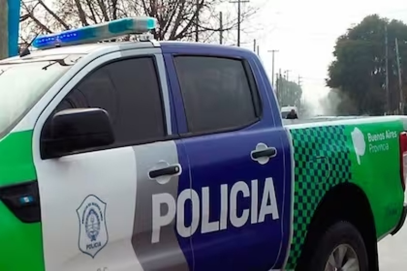 Femicidio en La Plata: asesinaron a una mujer a puñaladas y buscan a su pareja